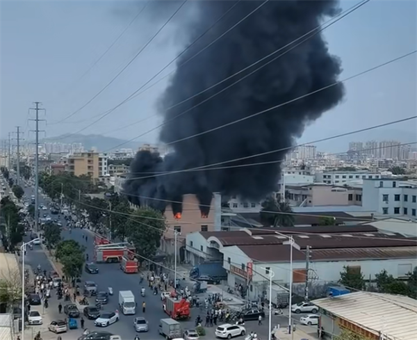 工业园区火灾频发,安全防线需筑牢